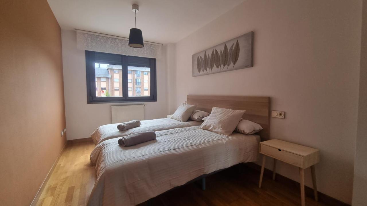 Apartamento Piso Zona Hospital 6 Personas Oviedo Exterior foto