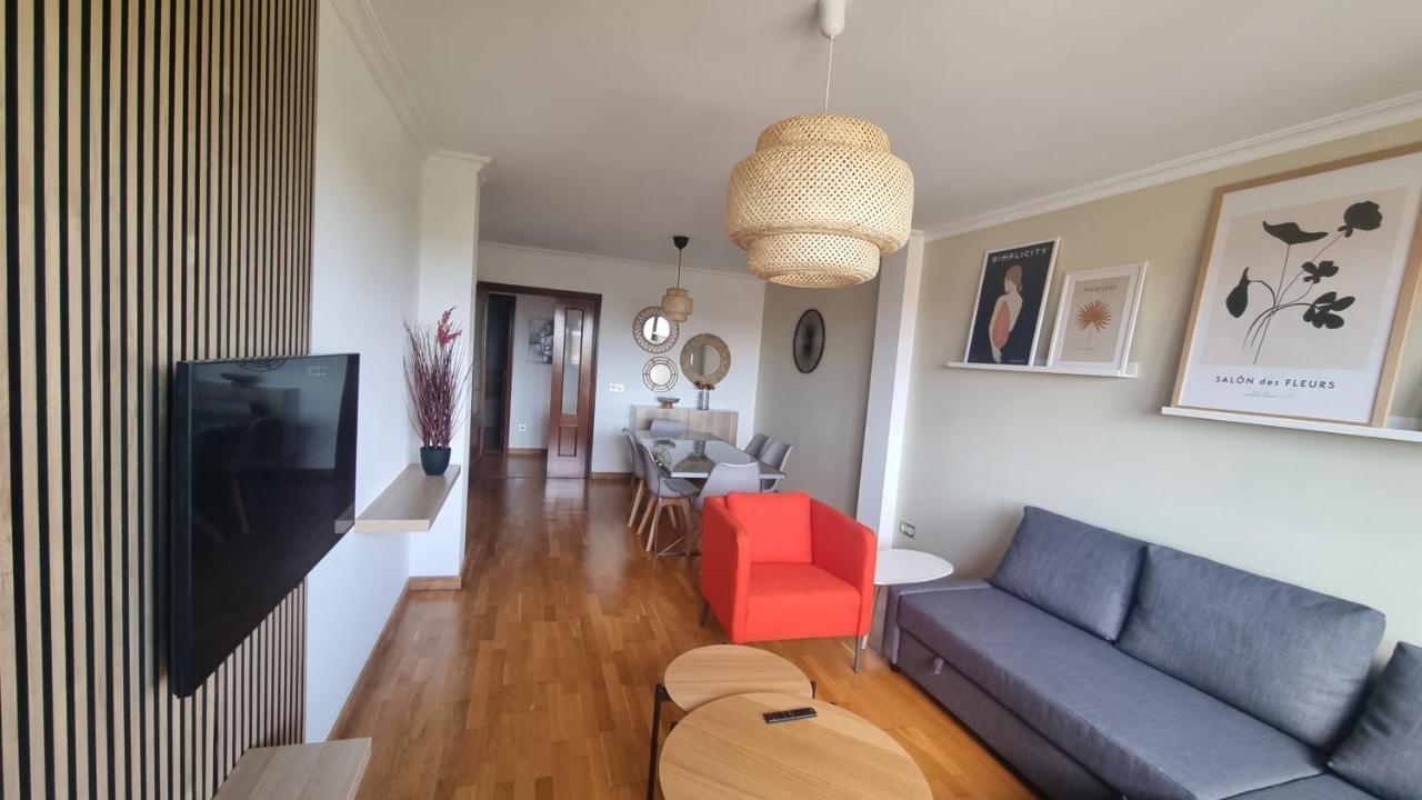 Apartamento Piso Zona Hospital 6 Personas Oviedo Exterior foto